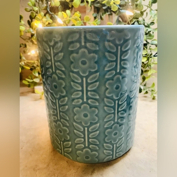 Blue /Turquoise Floral Embossed Utensils Holder NEW - Picture 2 of 4